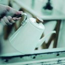 Hario - Bona 琺瑯細口手沖壺 Drip Kettle (800ml) ｜BDK-80-W - SHOPTAKE 生活雜貨