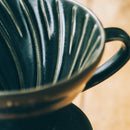 Hario - V60 02 黑色磁石陶瓷咖啡濾杯｜Ceramic Dripper 1~4人份｜VDC-02AZ-CB - SHOPTAKE 生活雜貨